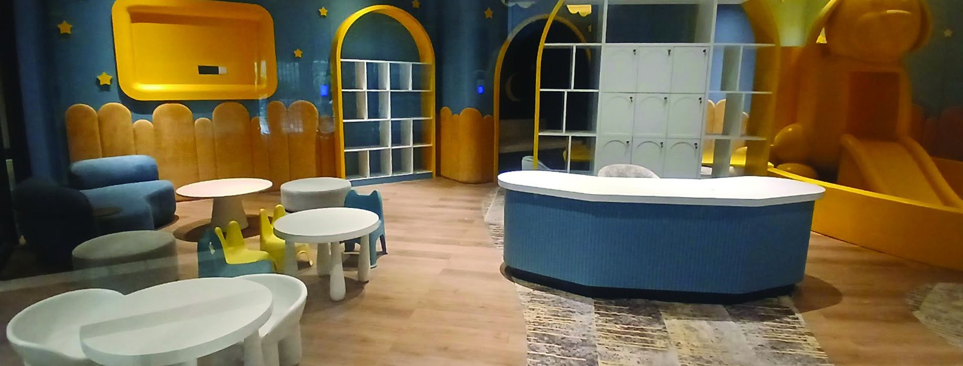 Ruang Komersial dan Kids Club